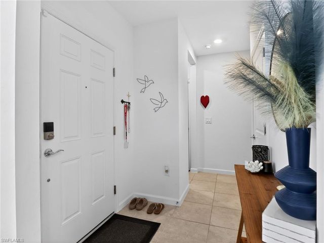 1672 Lake Jessup CIR, Cape Coral, FL 33909