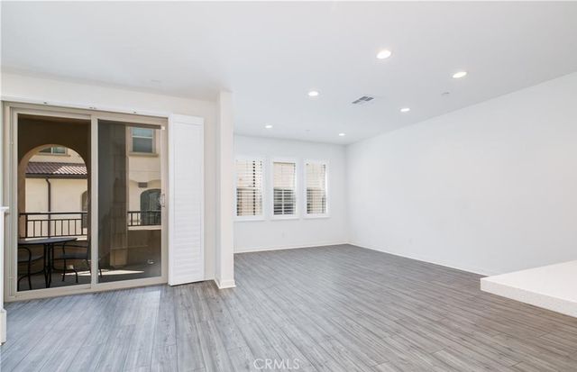 606 White Oaks, Lake Forest, CA 92610