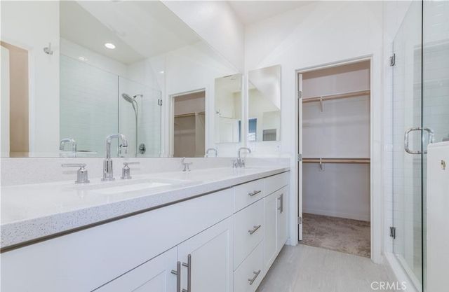 606 White Oaks, Lake Forest, CA 92610