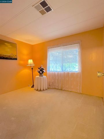 198 Kona Cir 198, Pittsburg, CA 94565