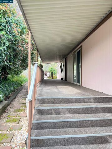 198 Kona Cir 198, Pittsburg, CA 94565