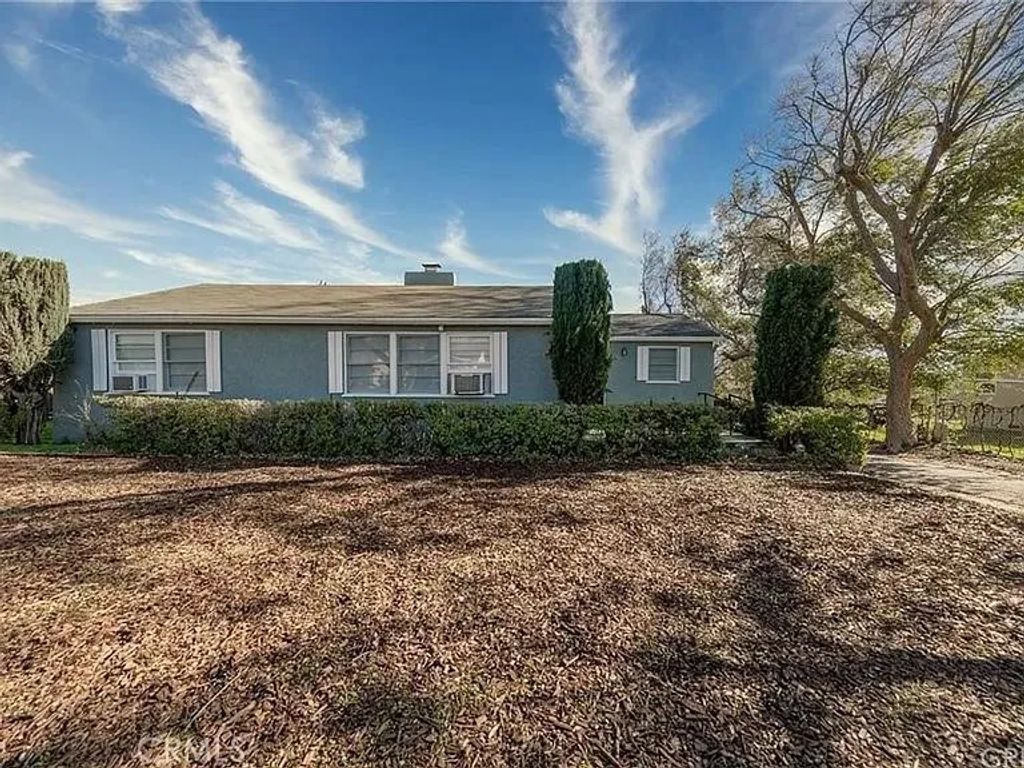 13414 Herron, Sylmar, CA 91342