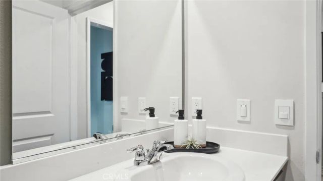 461 Baneberry Place, San Jacinto, CA 92582