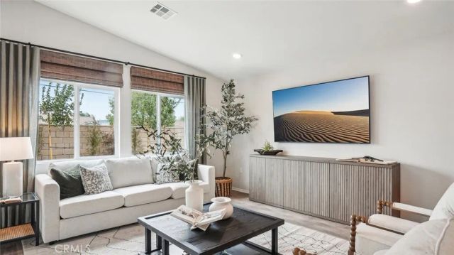 461 Baneberry Place, San Jacinto, CA 92582