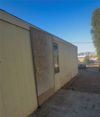 4423 S Calle Del Media, Fort Mohave, AZ 86426