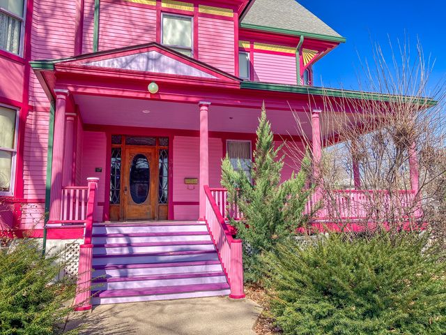 301 S Genesee Street, Morrison, IL 61270