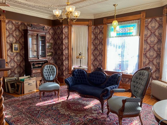 301 S Genesee Street, Morrison, IL 61270