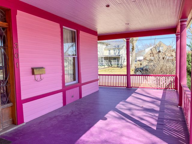 301 S Genesee Street, Morrison, IL 61270