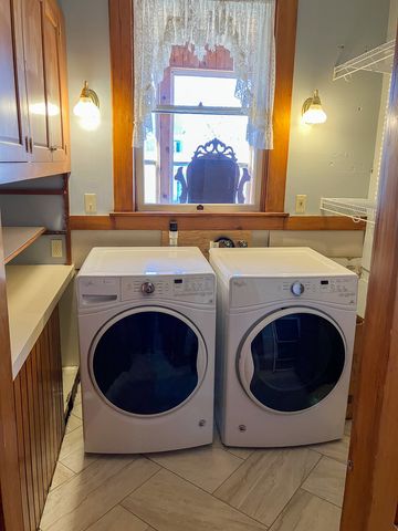 301 S Genesee Street, Morrison, IL 61270