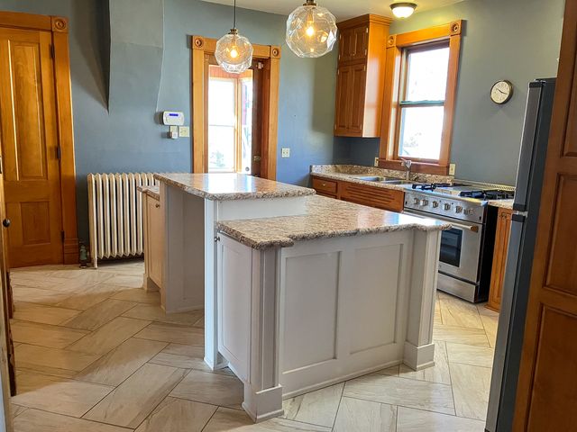 301 S Genesee Street, Morrison, IL 61270