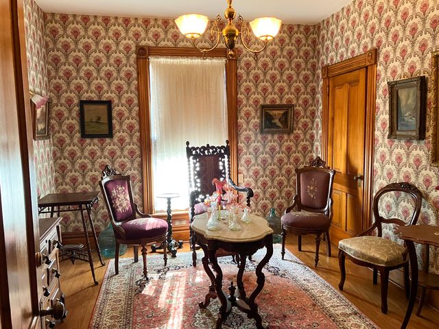 301 S Genesee Street, Morrison, IL 61270