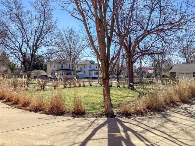 301 S Genesee Street, Morrison, IL 61270