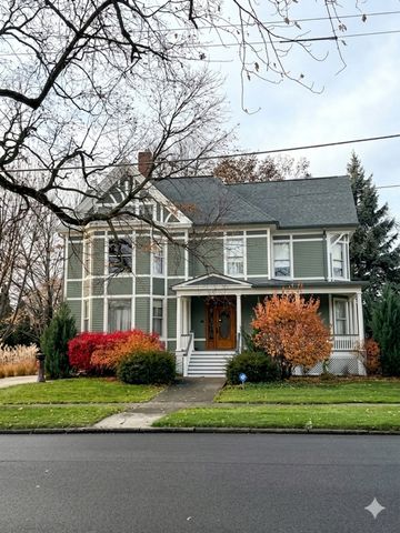 301 S Genesee Street, Morrison, IL 61270