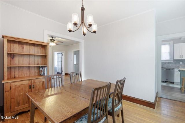 16 Oakwood Street, Albany, NY 12208