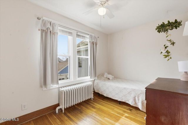 16 Oakwood Street, Albany, NY 12208