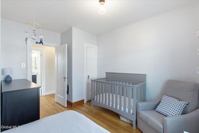 16 Oakwood Street, Albany, NY 12208