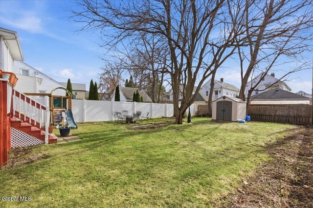 16 Oakwood Street, Albany, NY 12208