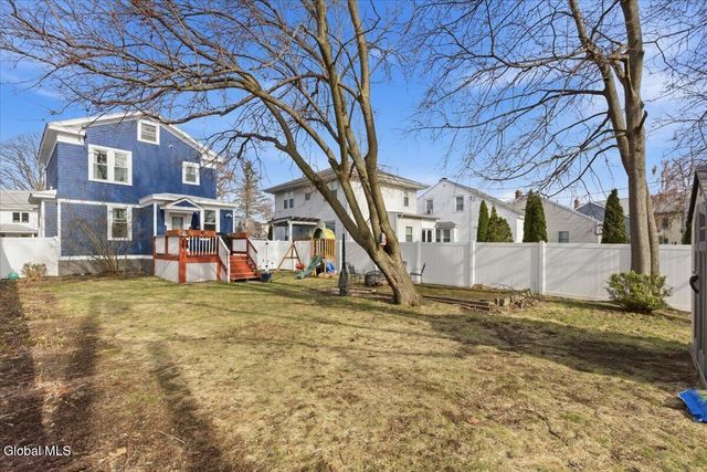 16 Oakwood Street, Albany, NY 12208