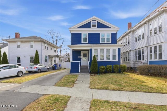 16 Oakwood Street, Albany, NY 12208