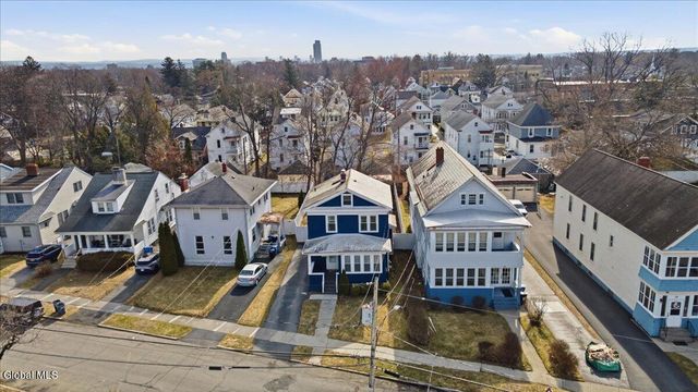 16 Oakwood Street, Albany, NY 12208