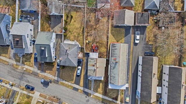 16 Oakwood Street, Albany, NY 12208