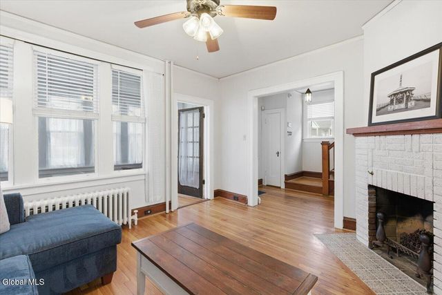 16 Oakwood Street, Albany, NY 12208