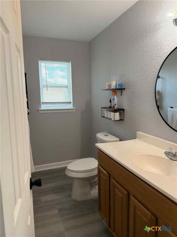 7255 Woodlake Circle, Belton, TX 76513