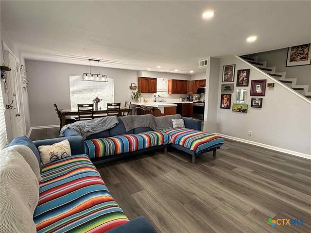 7255 Woodlake Circle, Belton, TX 76513