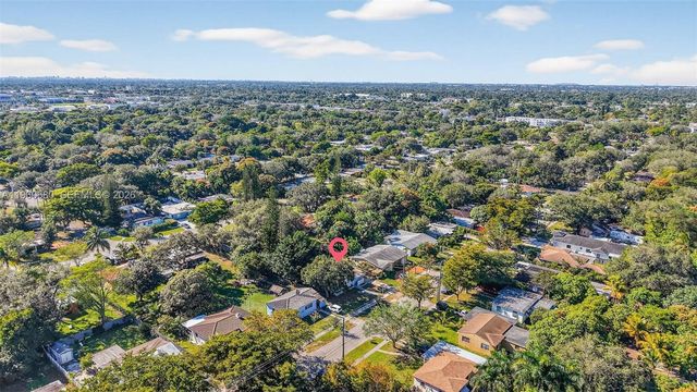 870 NE 144th St, North Miami, FL 33161