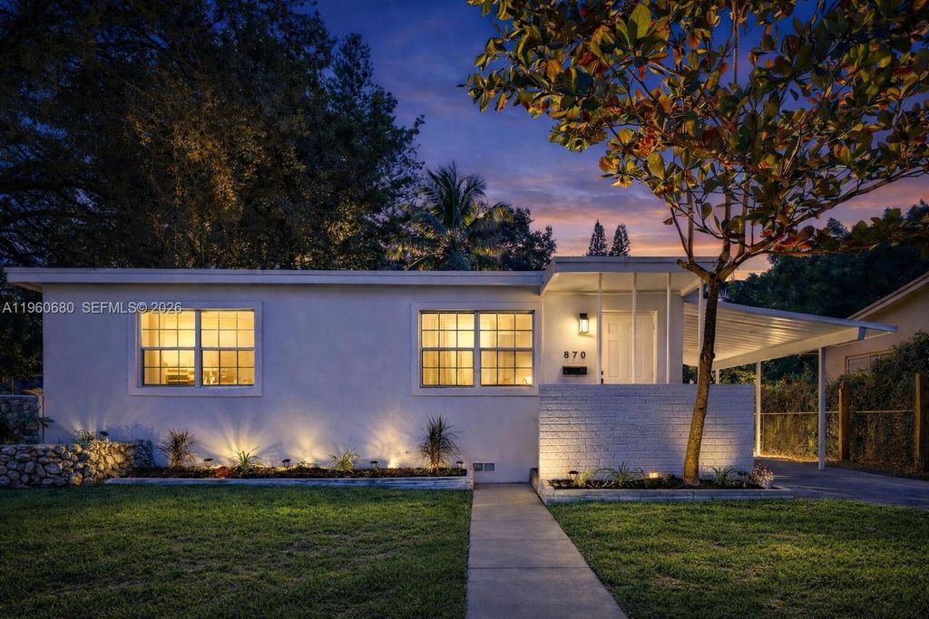 870 NE 144th St, North Miami, FL 33161