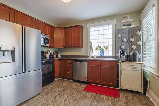 15 Bonham Road, Wyoming, OH 45215