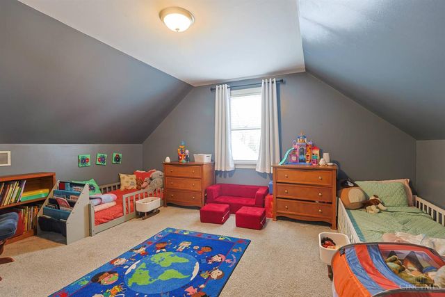 15 Bonham Road, Wyoming, OH 45215