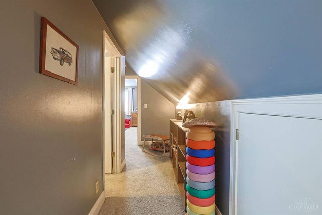 15 Bonham Road, Wyoming, OH 45215