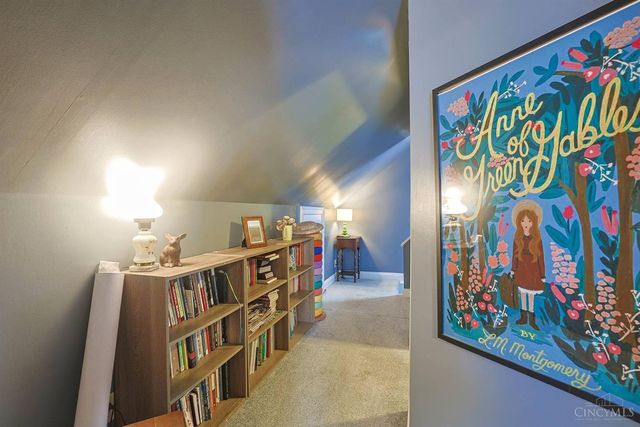 15 Bonham Road, Wyoming, OH 45215