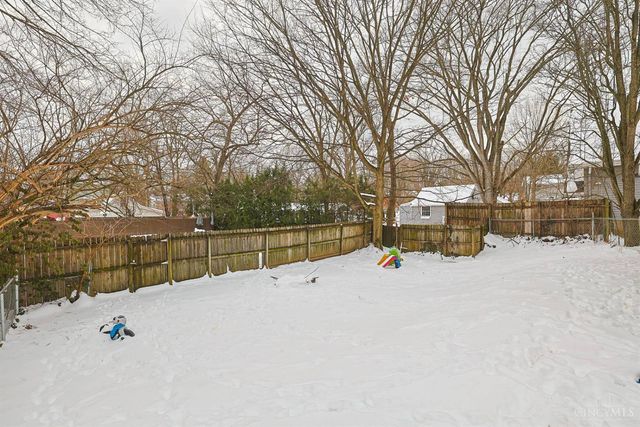 15 Bonham Road, Wyoming, OH 45215