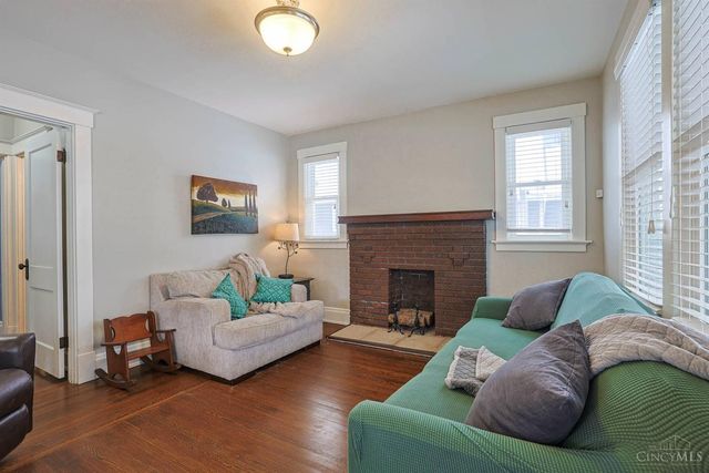 15 Bonham Road, Wyoming, OH 45215