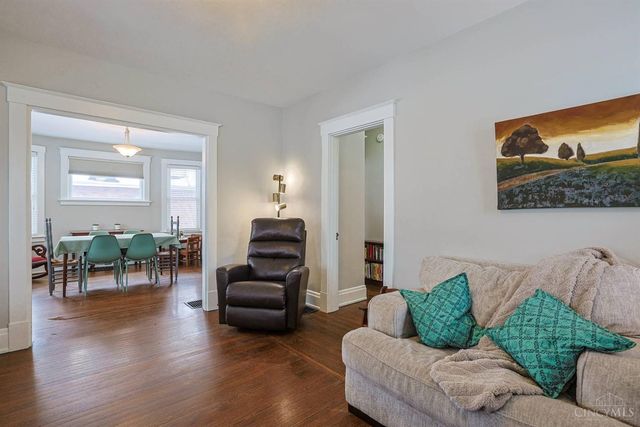 15 Bonham Road, Wyoming, OH 45215