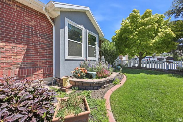 562 W 1400 N, West Bountiful, UT 84087