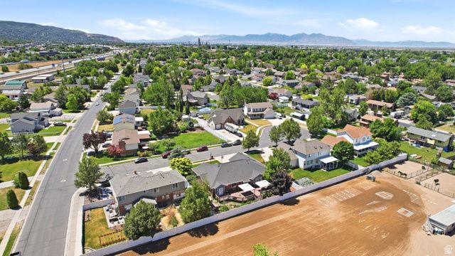 562 W 1400 N, West Bountiful, UT 84087