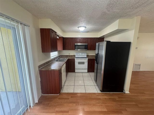 2800 E 113TH AVENUE B1204, Tampa, FL 33612