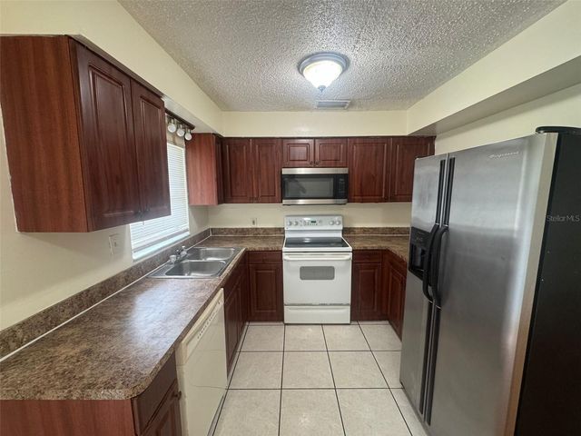 2800 E 113TH AVENUE B1204, Tampa, FL 33612