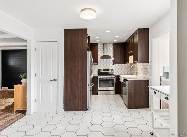 5140 S Logan Street, Littleton, CO 80121