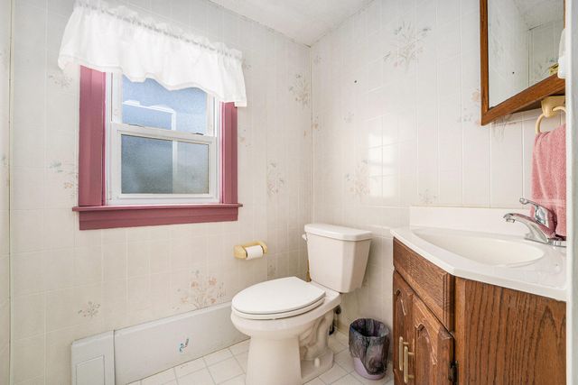 194 Joliet Road, Valparaiso, IN 46385