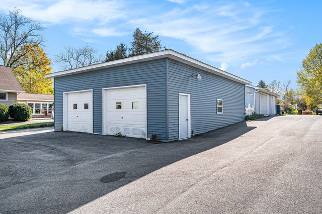 194 Joliet Road, Valparaiso, IN 46385