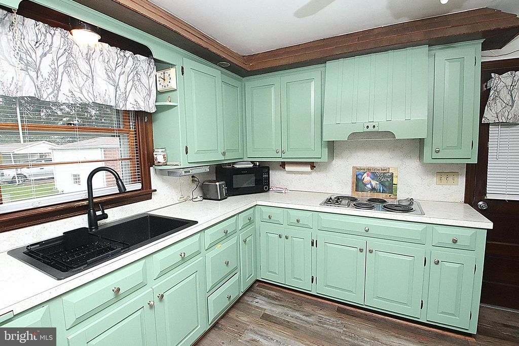 Image 11 of property listing at 14540 NATIONAL PIKE, Clear Spring, MD 21722