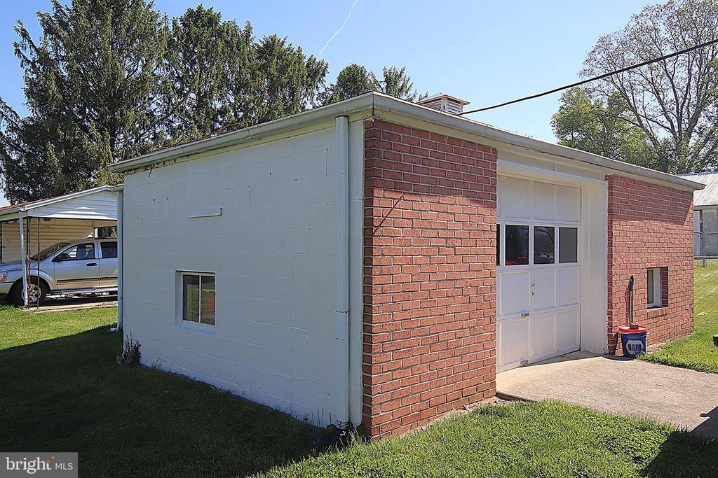 Image 36 of property listing at 14540 NATIONAL PIKE, Clear Spring, MD 21722