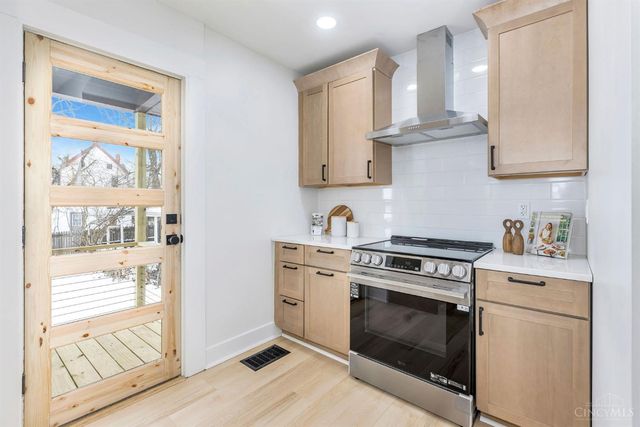 5033 Wesley Avenue, Norwood, OH 45212