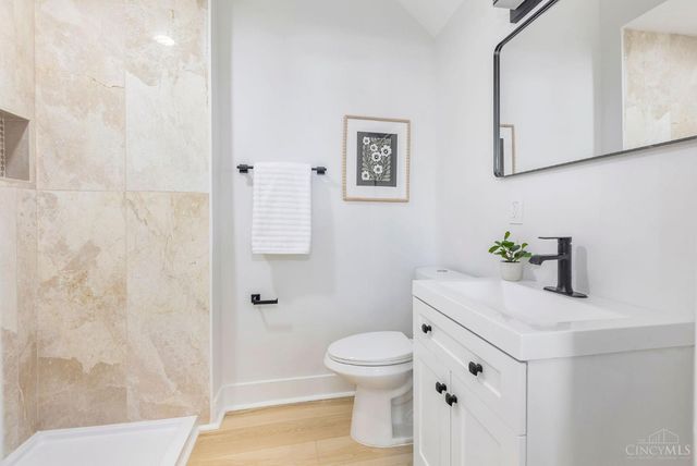 5033 Wesley Avenue, Norwood, OH 45212