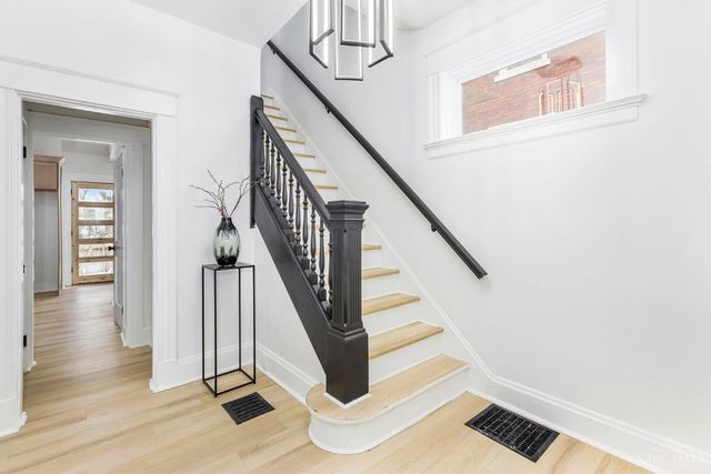 5033 Wesley Avenue, Norwood, OH 45212