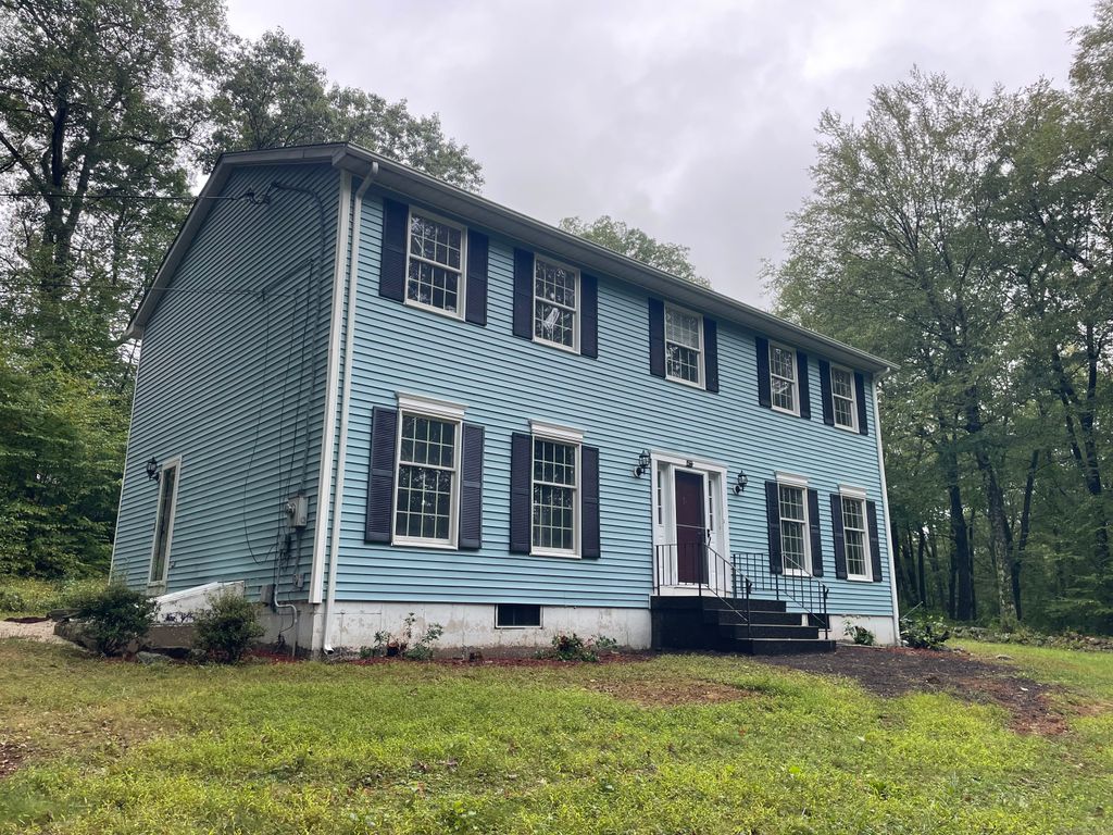 39 Long Meadow Lane, Bethel, CT 06801